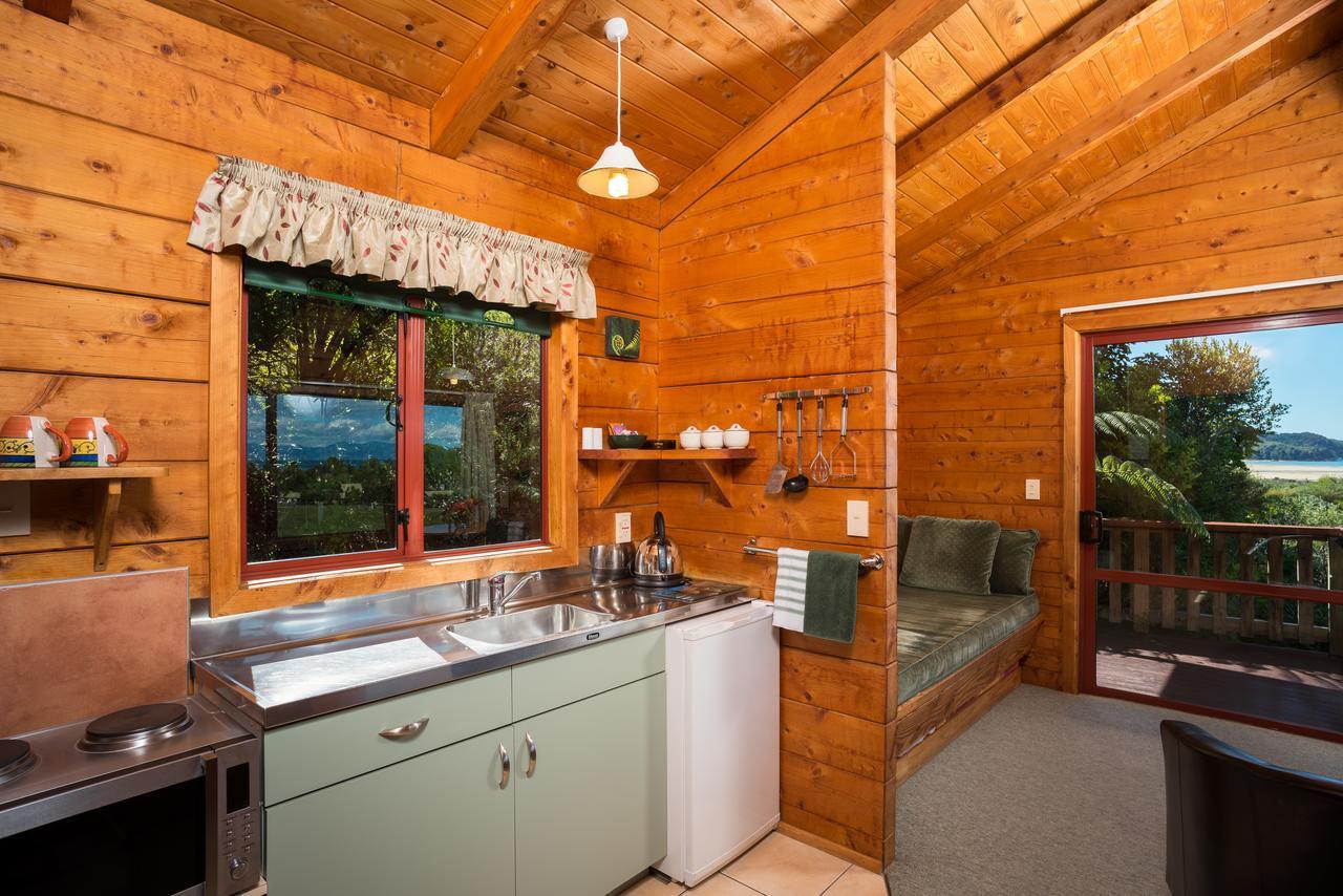 Ocean View Chalets Marahau Extérieur photo